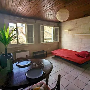 Apartment Hypercentre, Place Pie, Amphoux Charmants Ou Proche De La Gare Parkings Et Palais Des Papes, Avignon